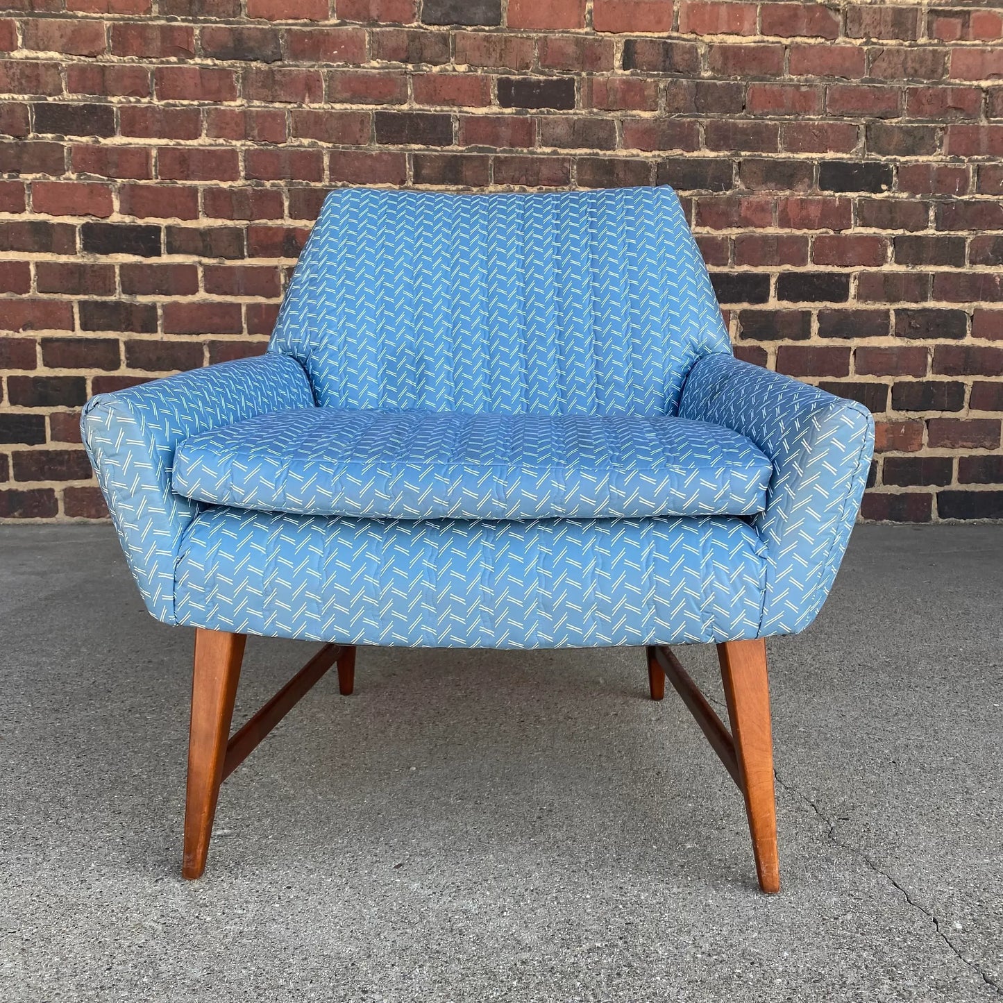 Decently Uncommon Midcentury Selig Danish Modern Chair Often Attributed to Jen’s Risom