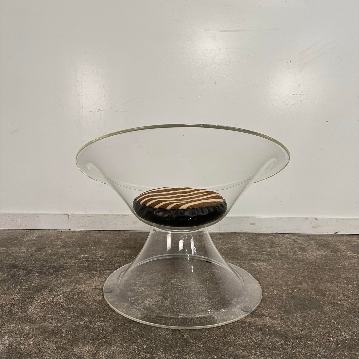 1960 Erwine & Estelle Laverne Buttercup Molded Lucite Chair From Invisible Group