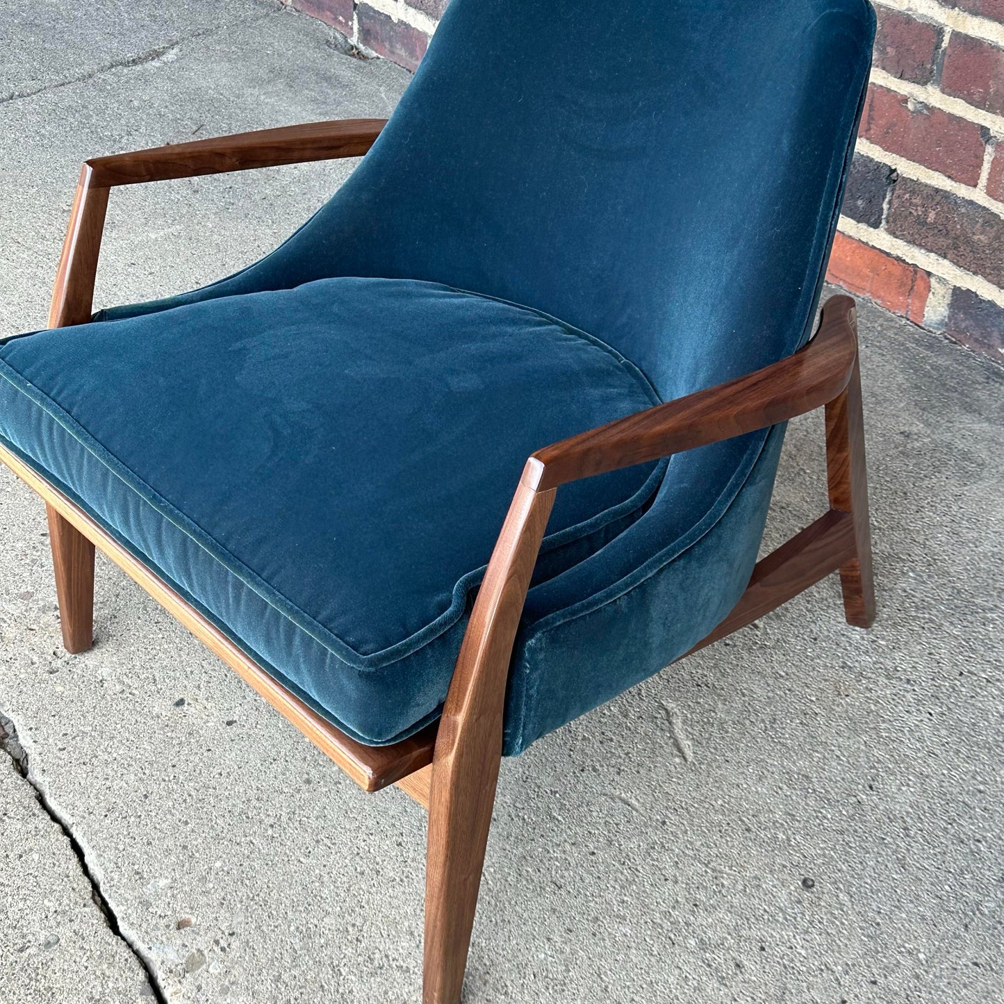 Mid Century Modern Custom Seal Style Lounge Chair