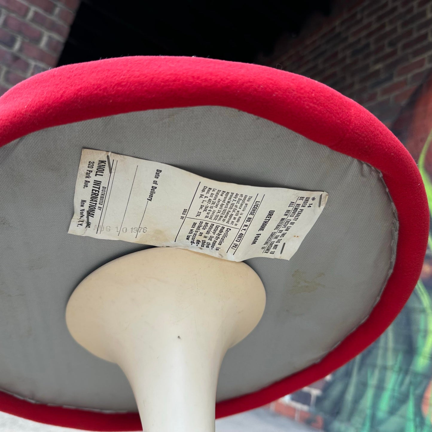 Knoll Swivel-Top Tulip Stool