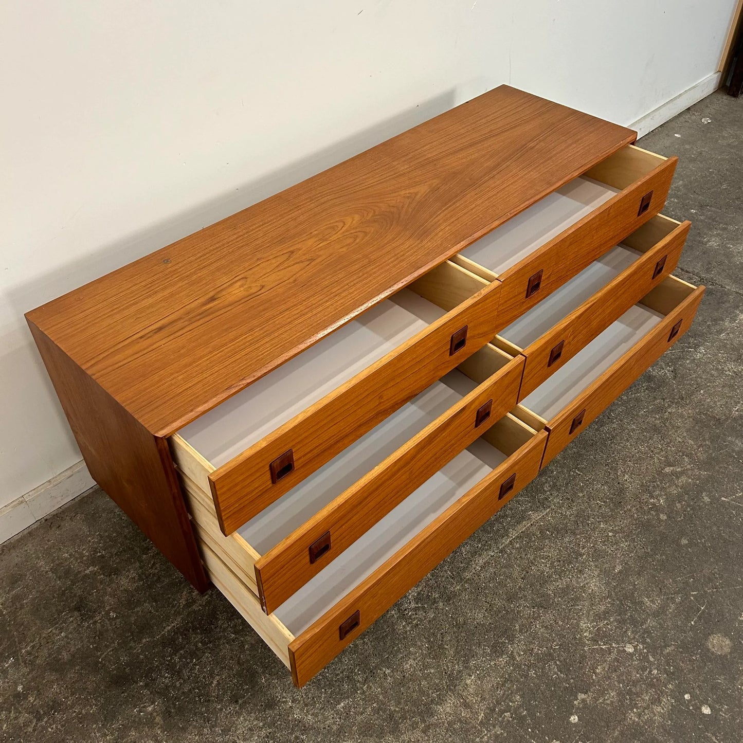 Mid Century Danish Modern 6 Drawer Teak Dresser