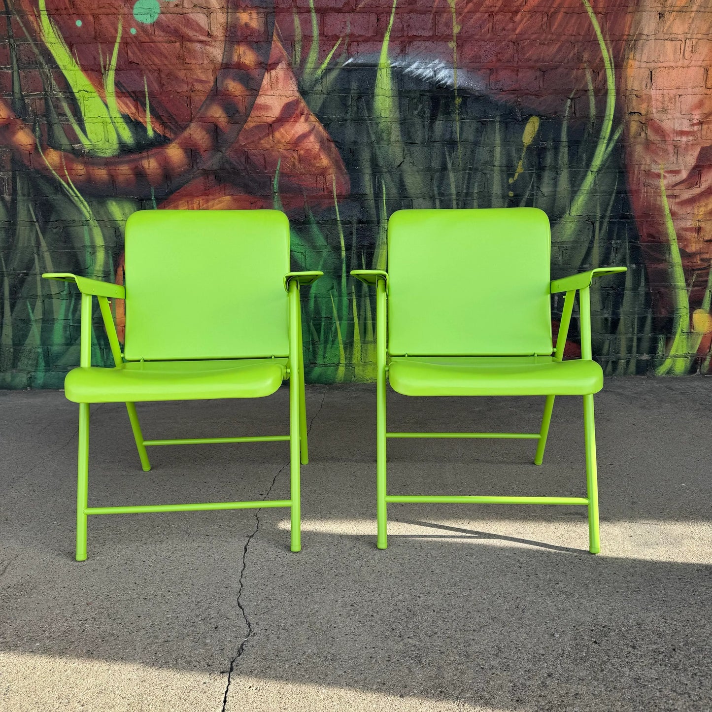 Mid 20th Century Russel Wright Folding Outdoor Chairs, Attributed - Set of 2