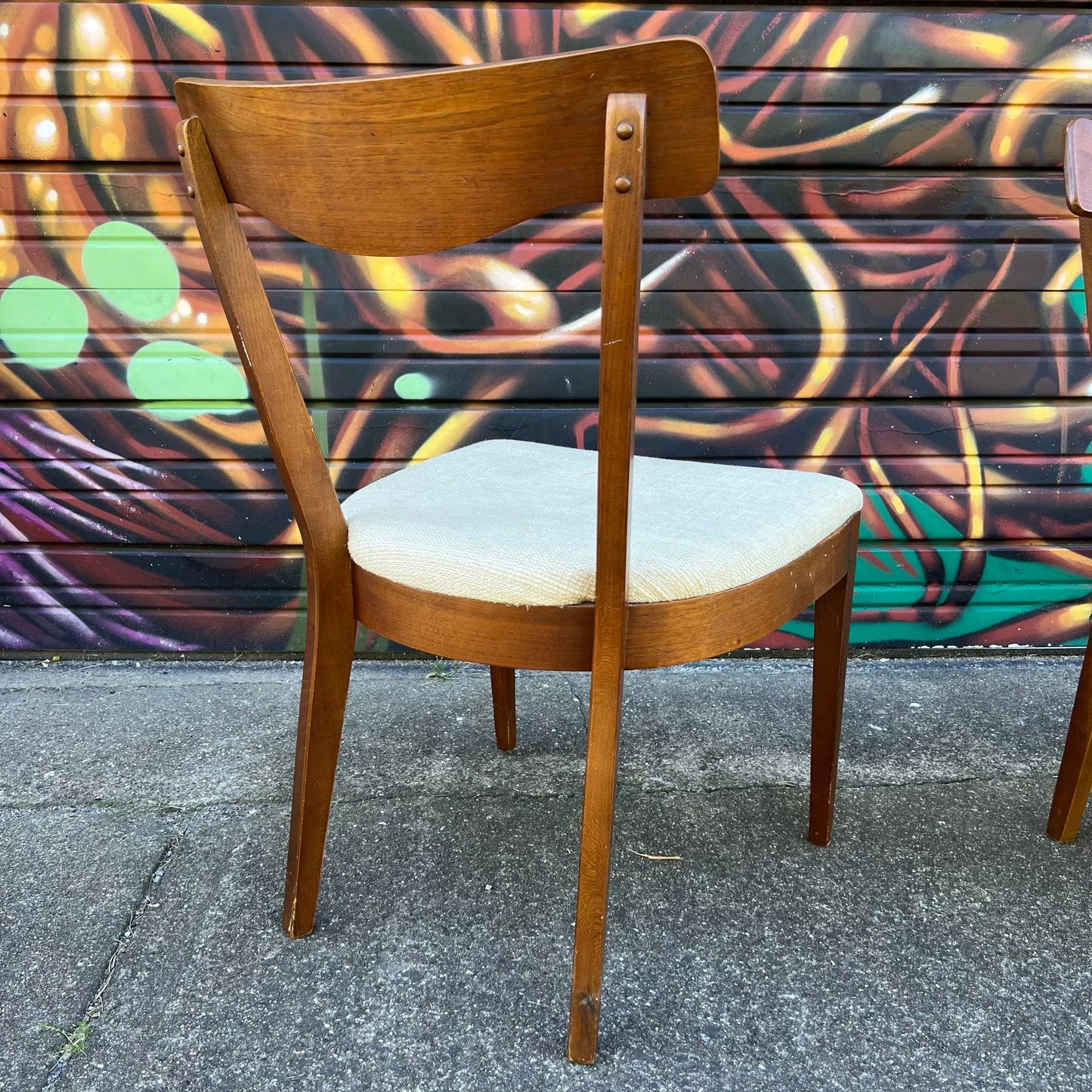 American of Martinsville Dining Set With Four Chairs
