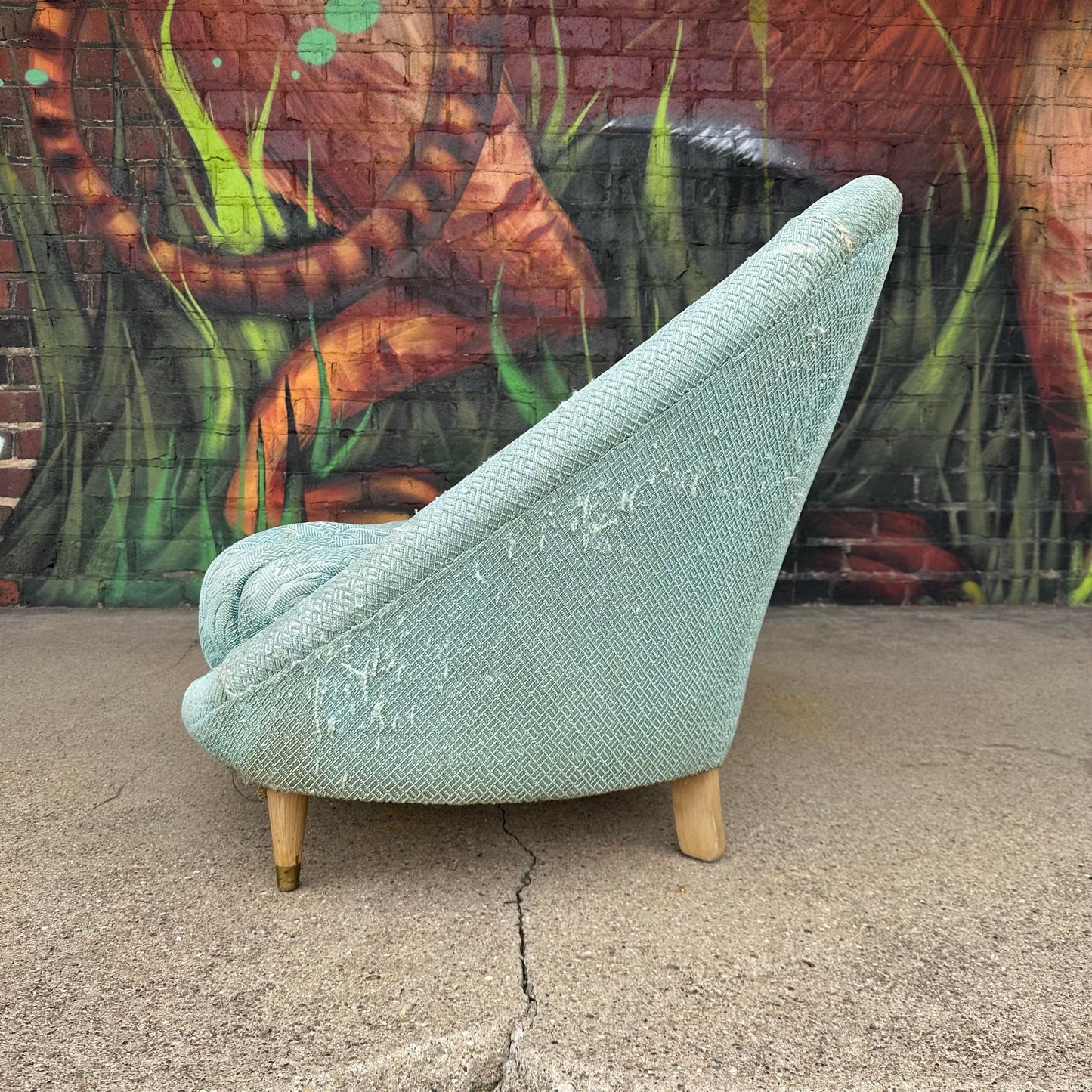 Mid-Century Clam Shell Slipper Chair
