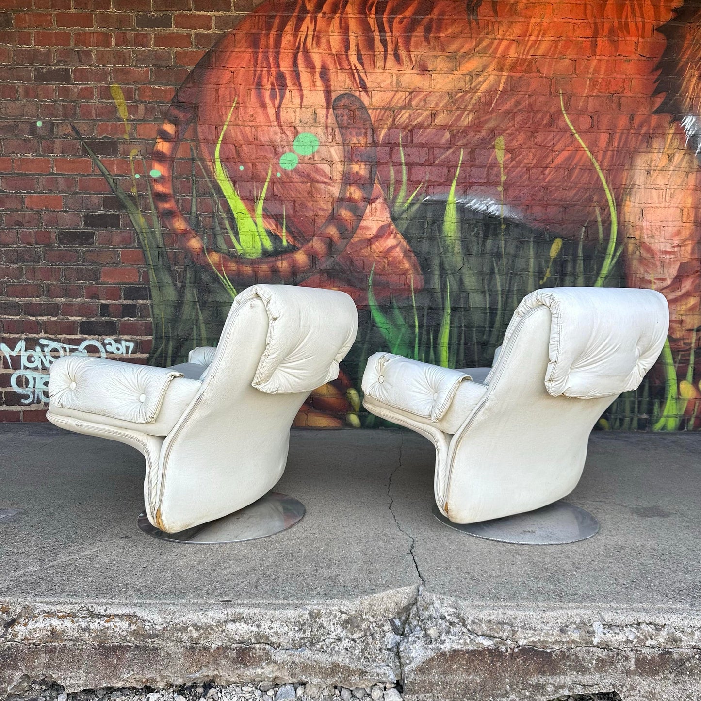 Pair Artifort? Vinyl and Chrome Chairs