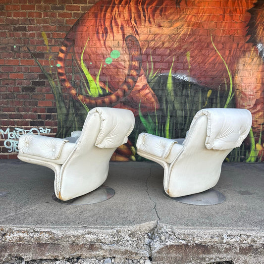 Pair Artifort? Vinyl and Chrome Chairs