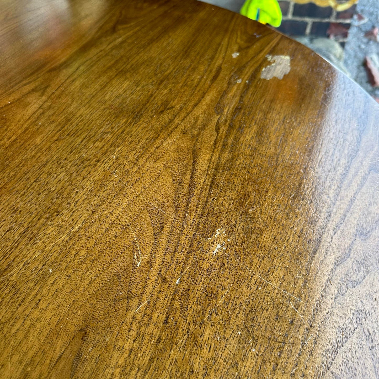 Mid Century Modern Eero Saarinen for Knoll Walnut Round Dining Kitchen Table 42"