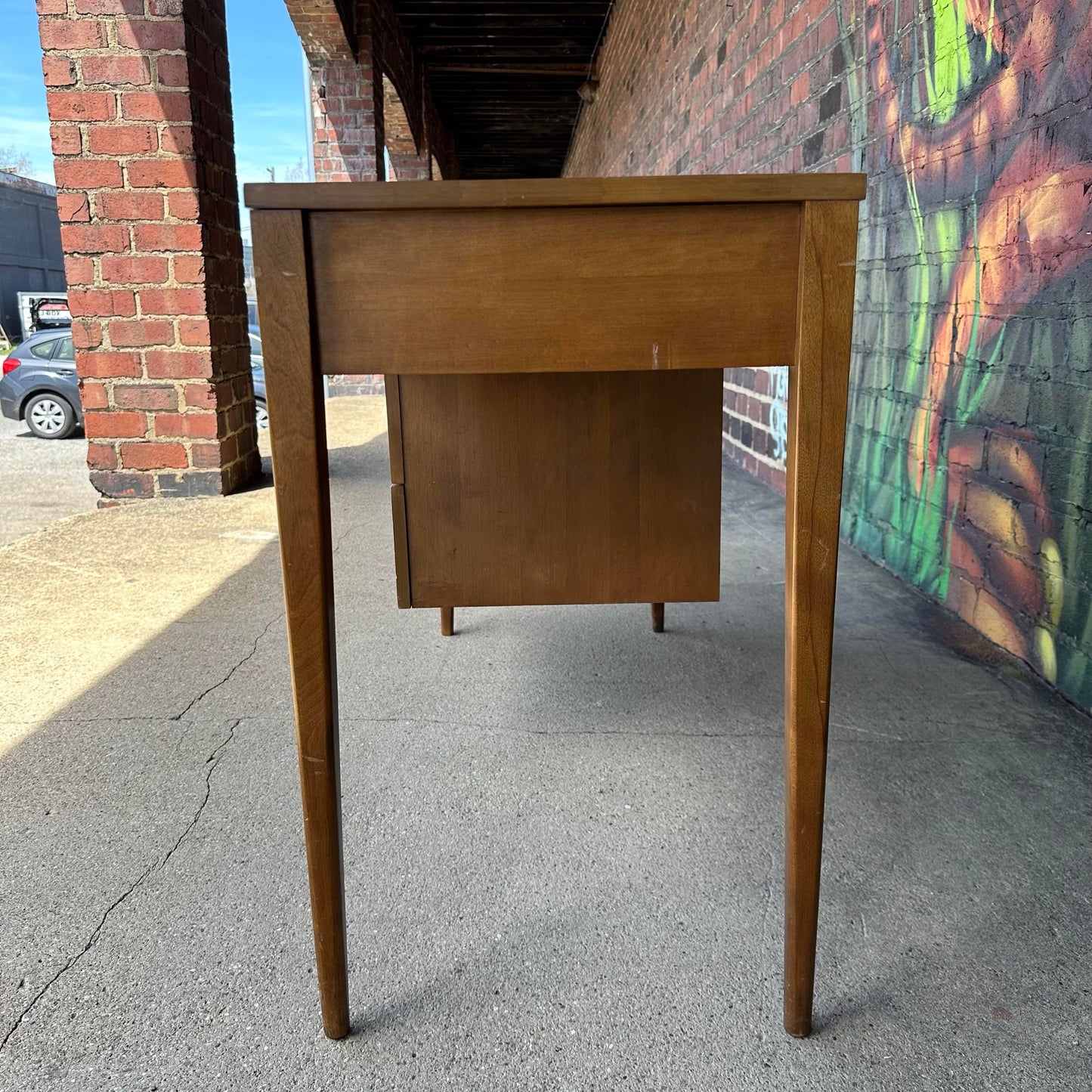 Mid Century Modern Paul McCobb Planner Group Writing Desk