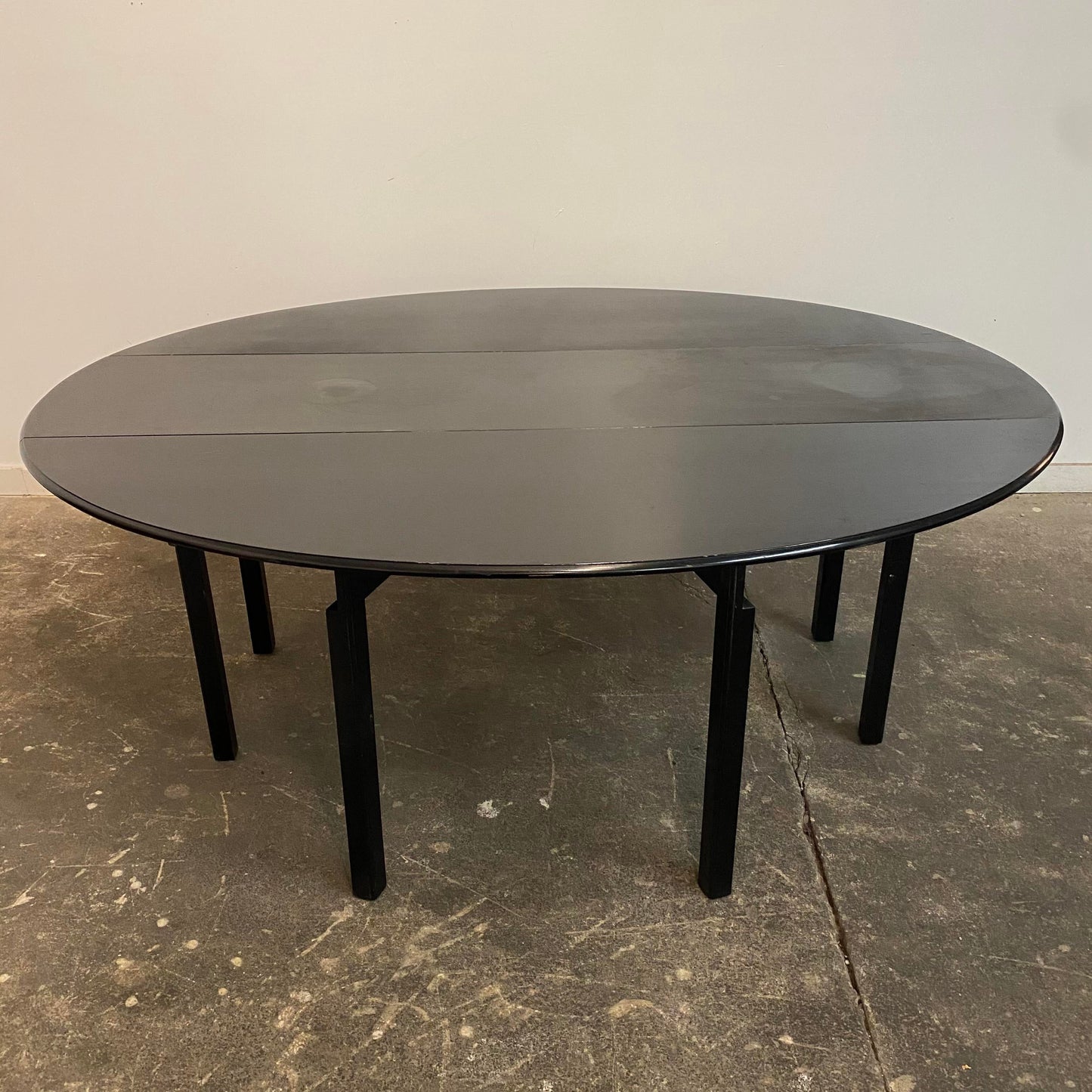 1960s Mid-Century Modern Drop Leaf Dining Table