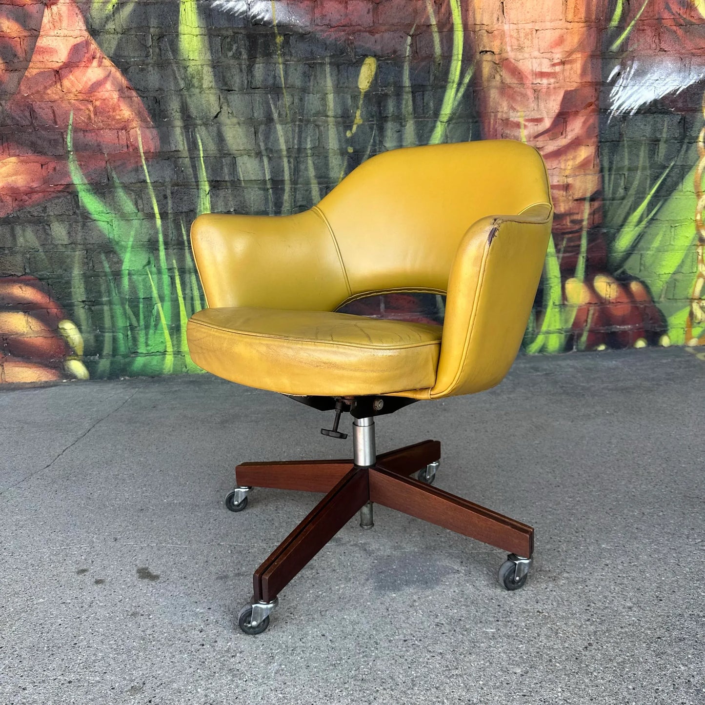 Rolling Eero Saarinen for Knoll “Executive” Office Chair With Walnut Base