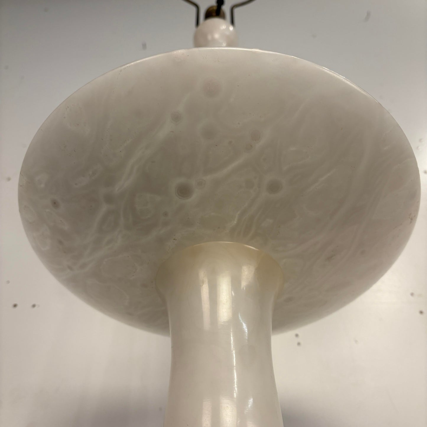 Mid-Century Modern Sculptural Balustrade Form Table Lamp in Carrera Marble