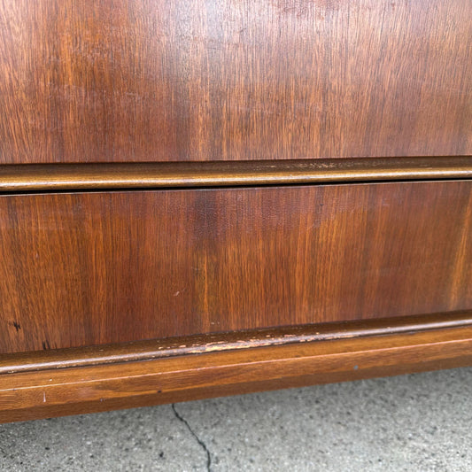 Stanley Furniture Distinctive Low Boy Dresser