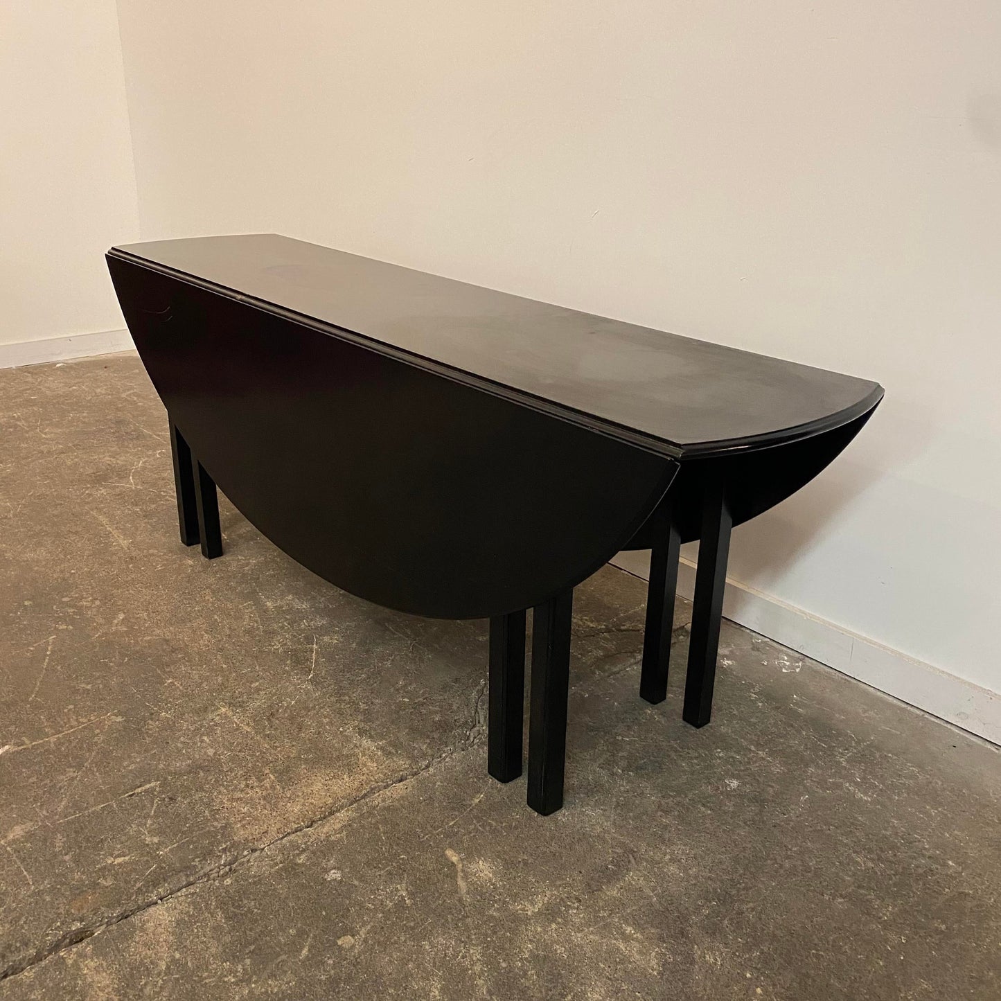 1960s Mid-Century Modern Drop Leaf Dining Table