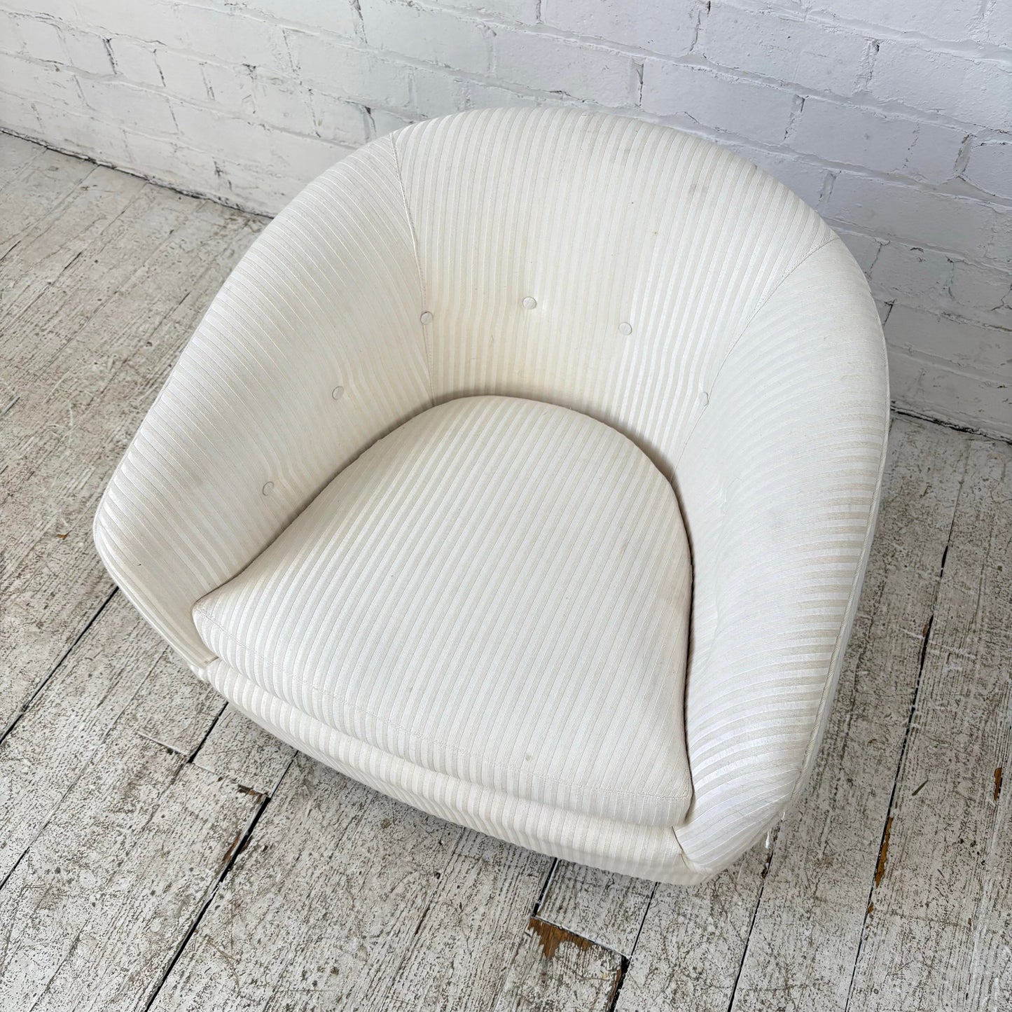 Milo Baughman Swivel Rock Barrel Chair