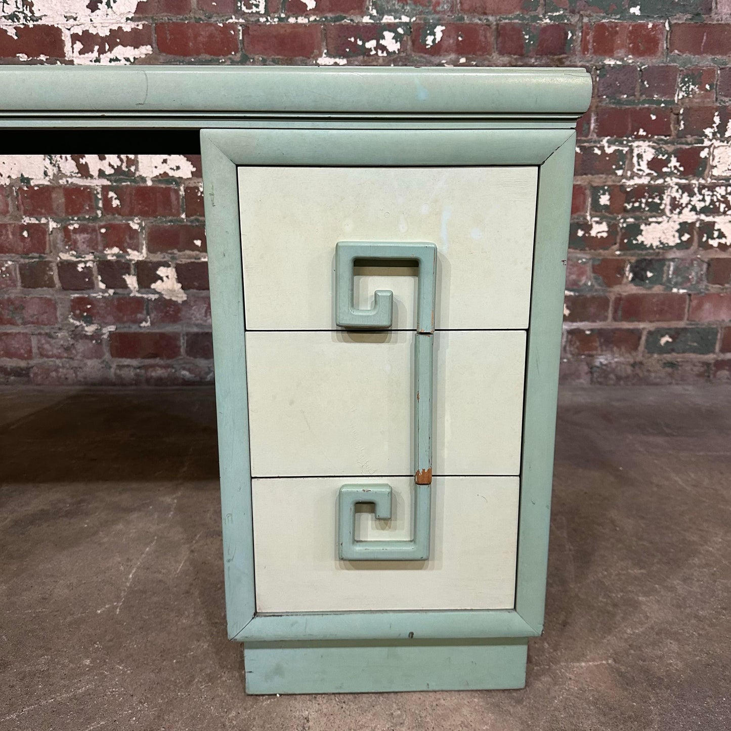 Kittinger Mandarin Vanity With Mohair Stool