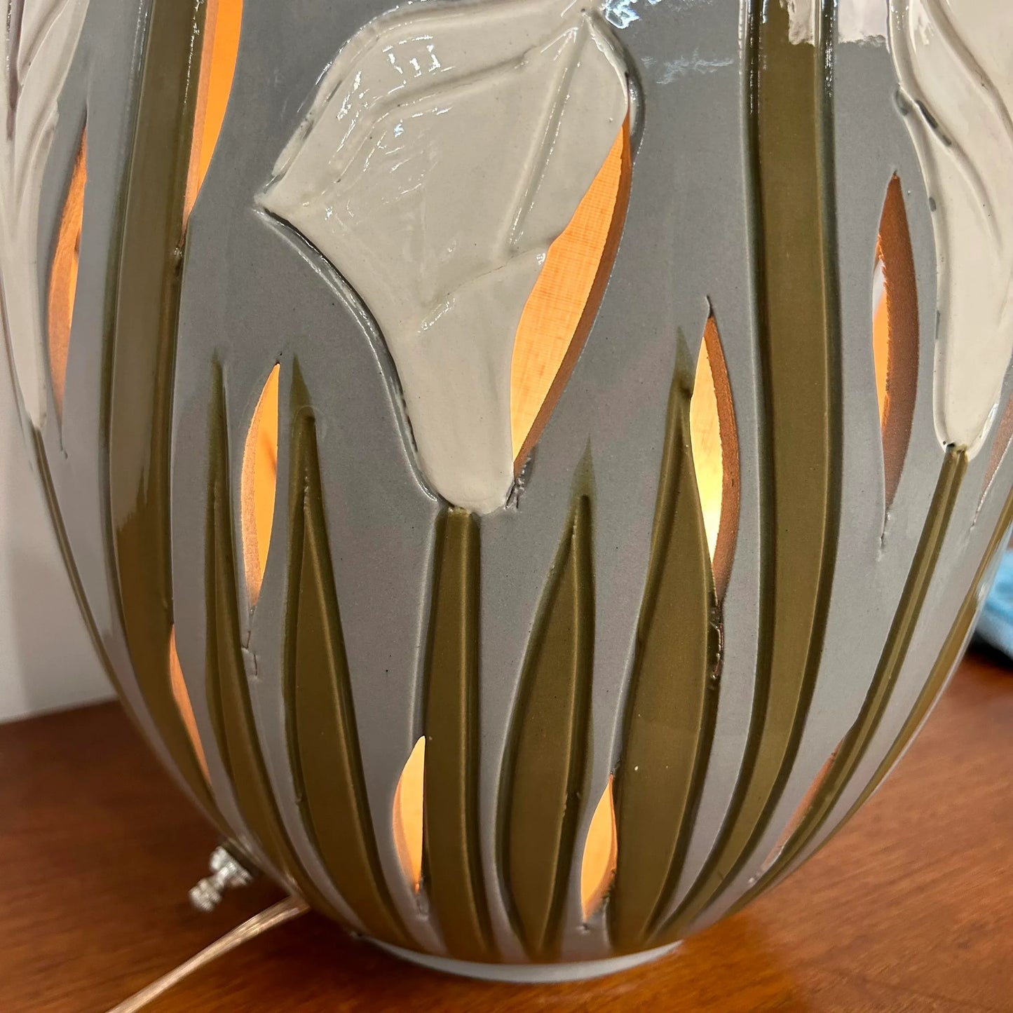 Ceramic Floral Table Lamp