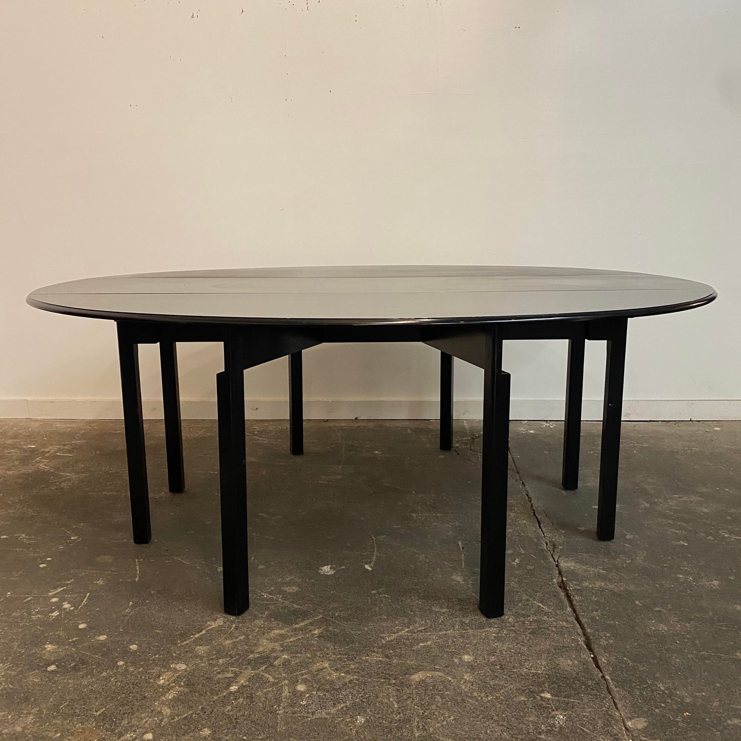 1960s Mid-Century Modern Drop Leaf Dining Table