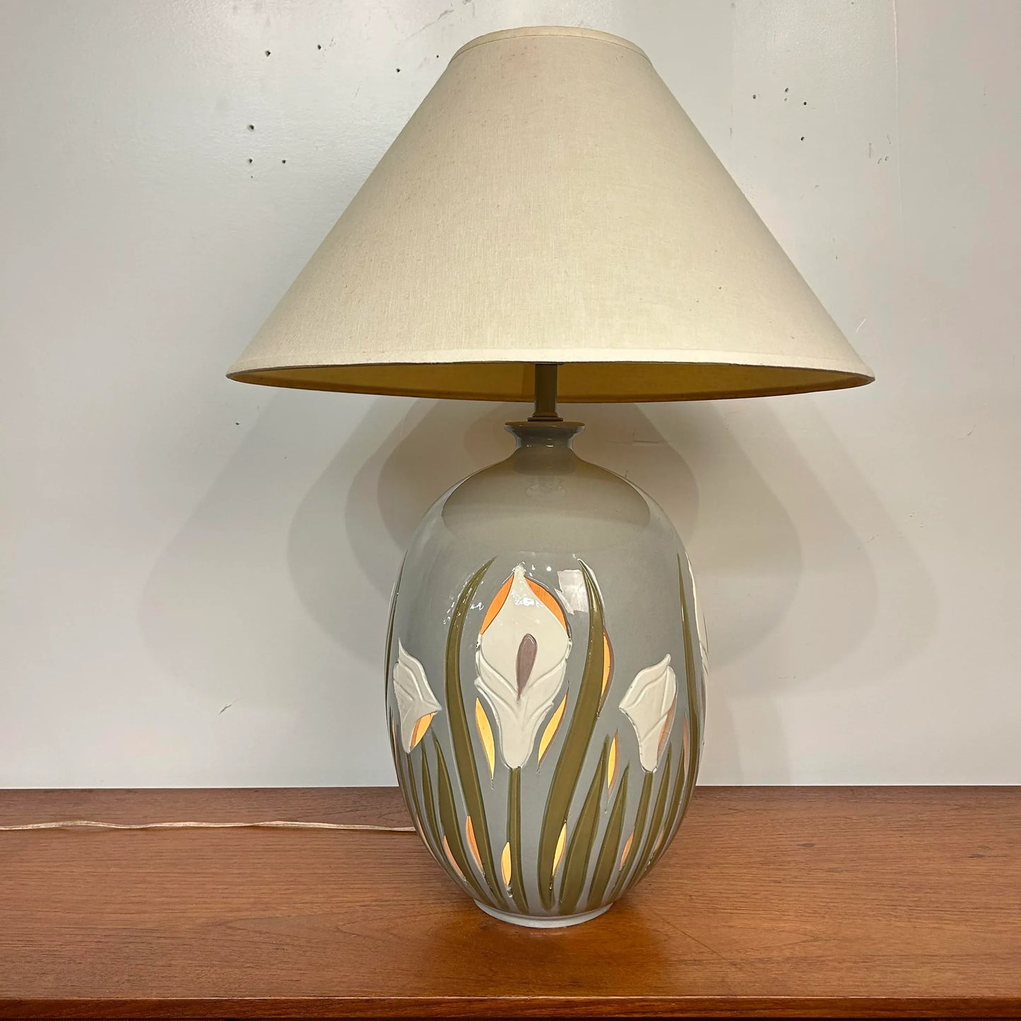 Ceramic Floral Table Lamp