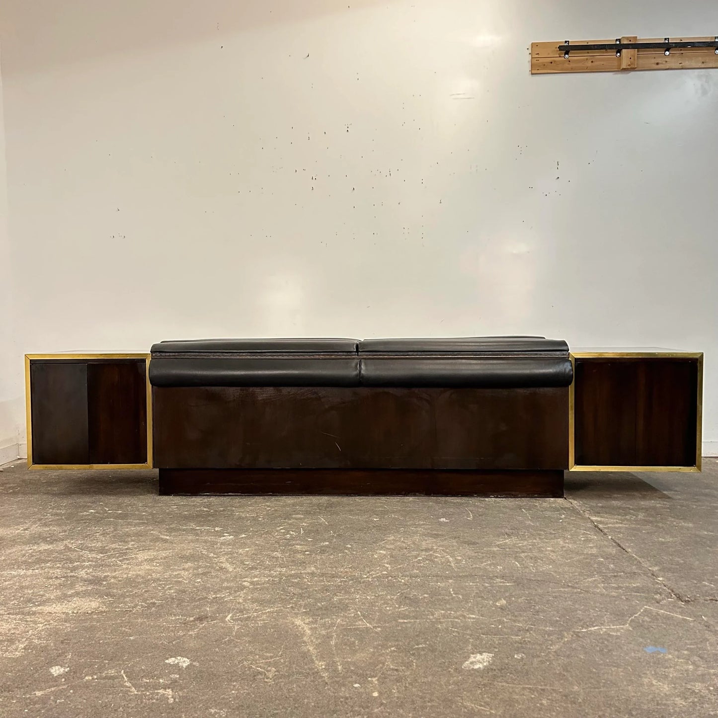 King Size Headboard With Floating End Tables Dunbar? Or Probbe?