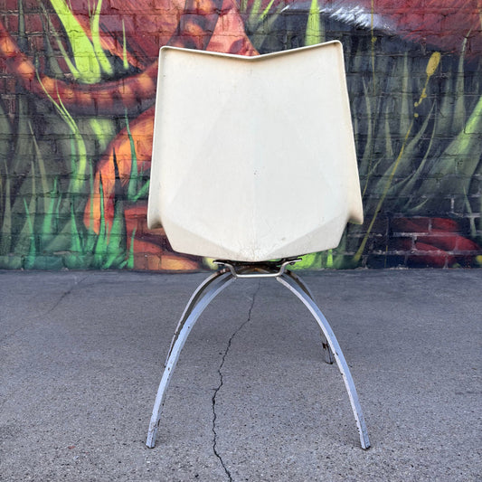 Mid Century Modern Paul McCobb Fiberglass Origami Chair Spider Base