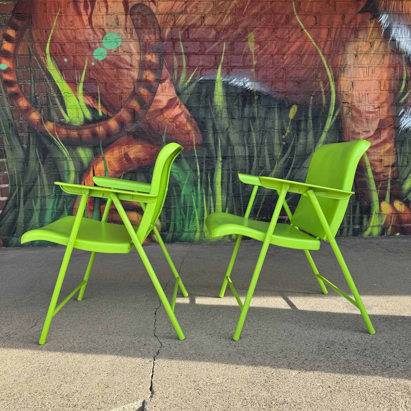 Mid 20th Century Russel Wright Folding Outdoor Chairs, Attributed - Set of 2