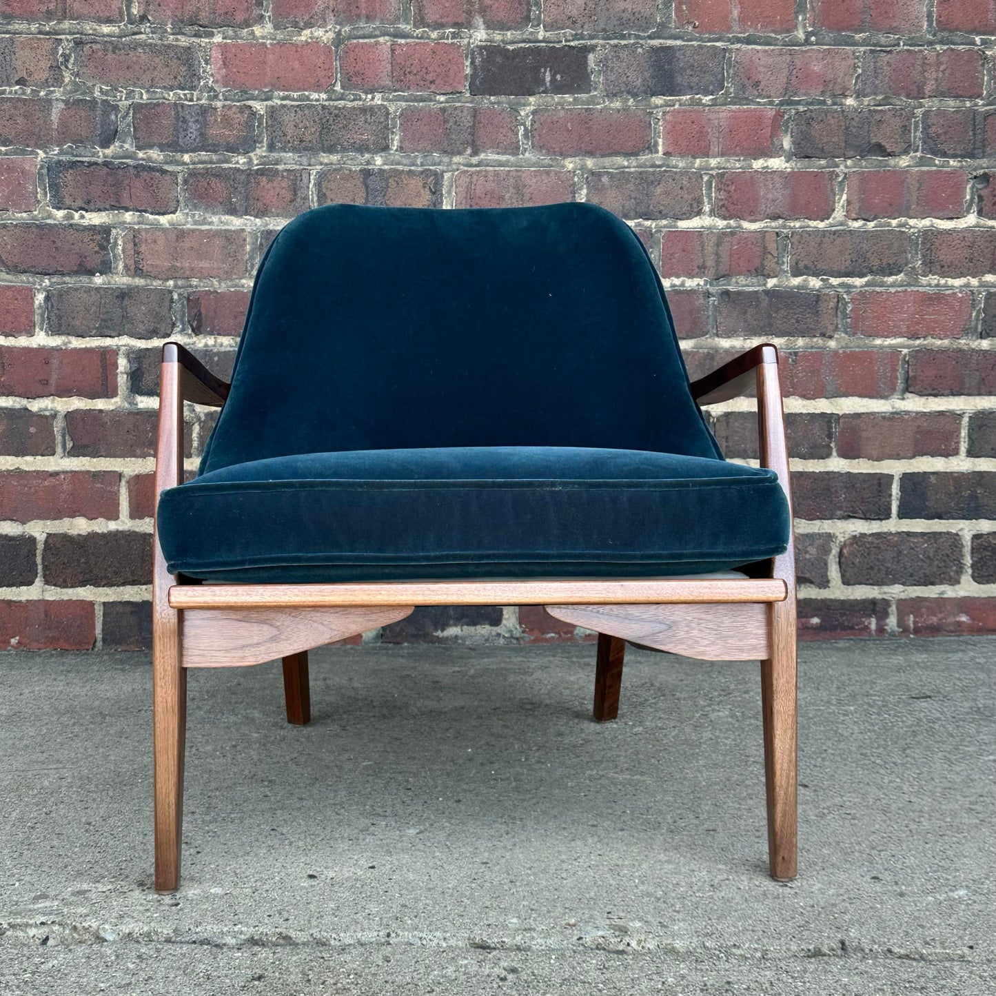 Mid Century Modern Custom Seal Style Lounge Chair