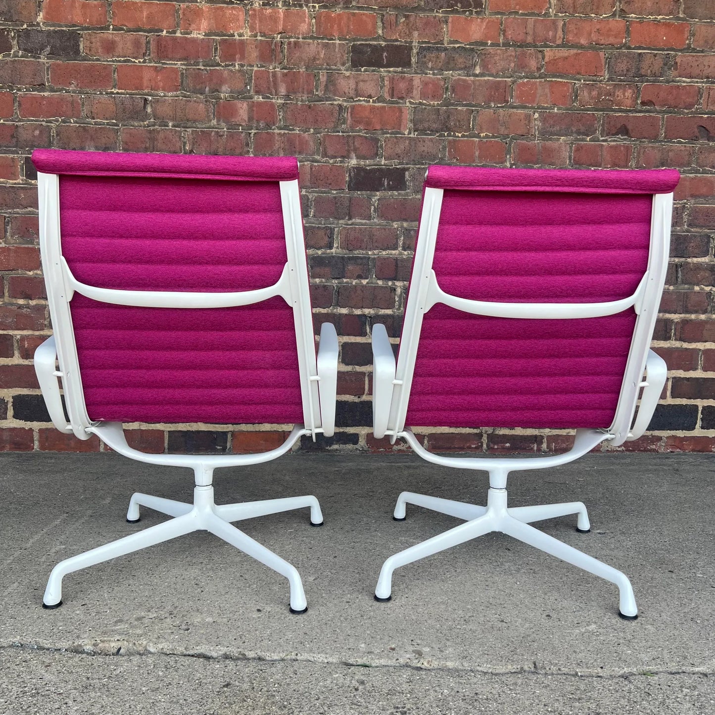 Pair of Eames Herman Miller Aluminum Group Lounge Chairs White Frames and Pink Fabric